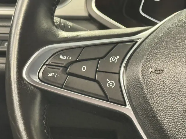 Renault Captur 1.0 TCe 100 Intens 2020 Benzine 24