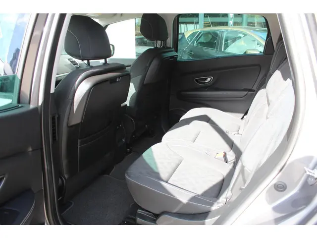Renault Grand Scénic 1.3 TCe Limited 2020 Benzine 11