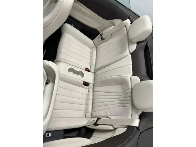 Mercedes-Benz E-Klasse Cabrio 300 AMG LINE 2018 Benzine 26