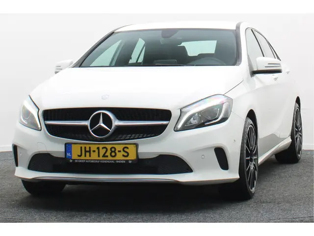 Mercedes-Benz A-Klasse 180 Ambition 2016 Benzine 21