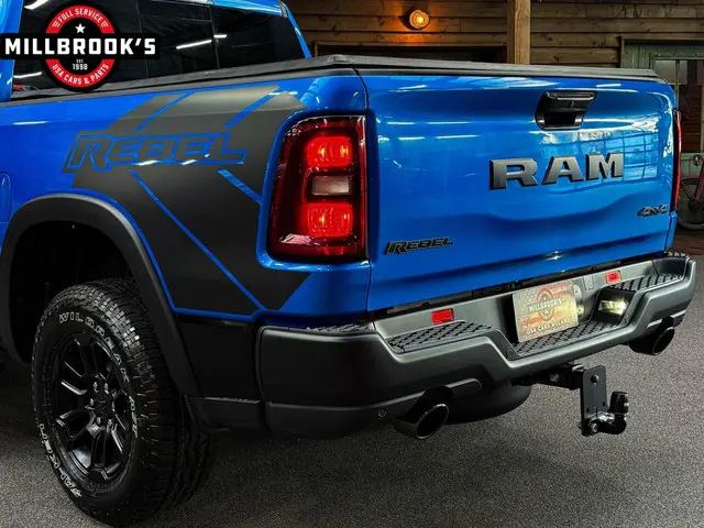 Dodge Ram 1500 Rebel Hurricane 3.0 SST 2024 Benzine 7