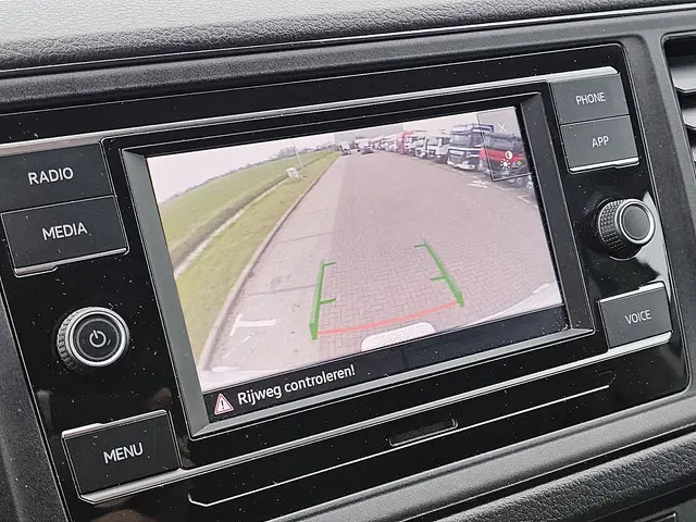 Volkswagen Crafter 2.0 2024 Diesel 16