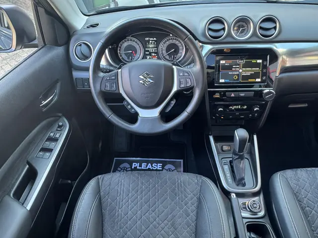 Suzuki Vitara 1.4 Boosterjet AllGrip Stijl 2018 Benzine 15