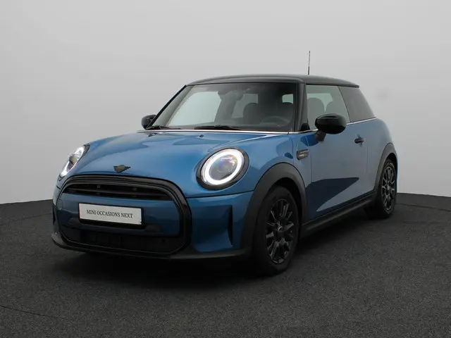 MINI 3-Deurs Cooper 2023 Benzine 31