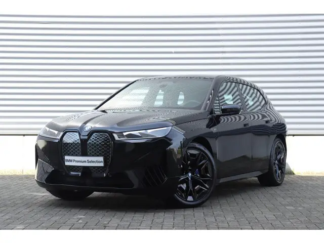 BMW iX M60 2023 Elektrisch 44