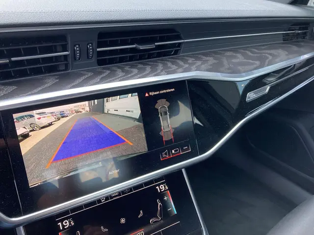 Audi A6 Limousine 45 TFSI Business edition 2020 Benzine 9