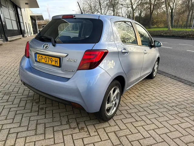 Toyota Yaris 1.5 Hybrid Lease 2015 Hybride Benzine 5