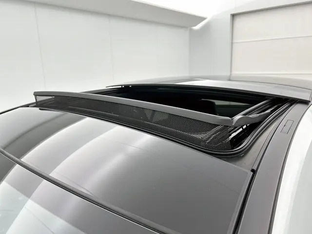 Mercedes-Benz CLA 180 AMG Line 2023 Hybride Benzine 14