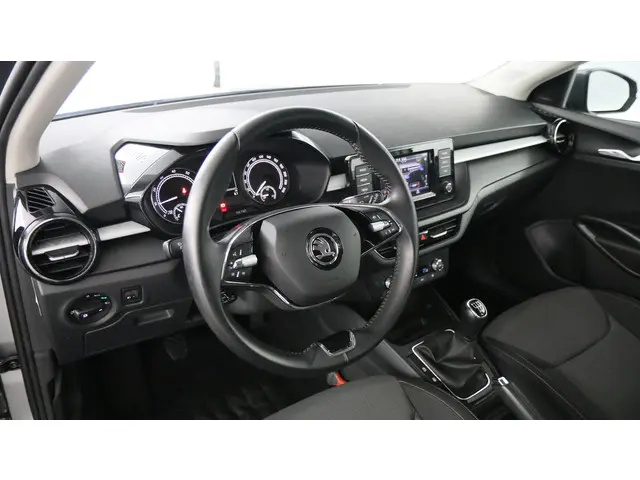 Škoda Fabia 1.0 TSI 95pk Ambition 2022 Benzine 16