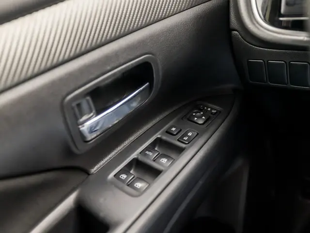 Mitsubishi Outlander Sport 2.0 2017 Benzine 22