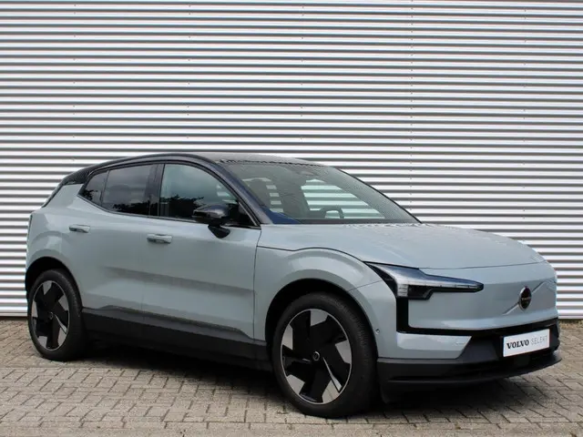 Volvo EX30 Twin Motor Performance Ultra 2024 Elektrisch 3