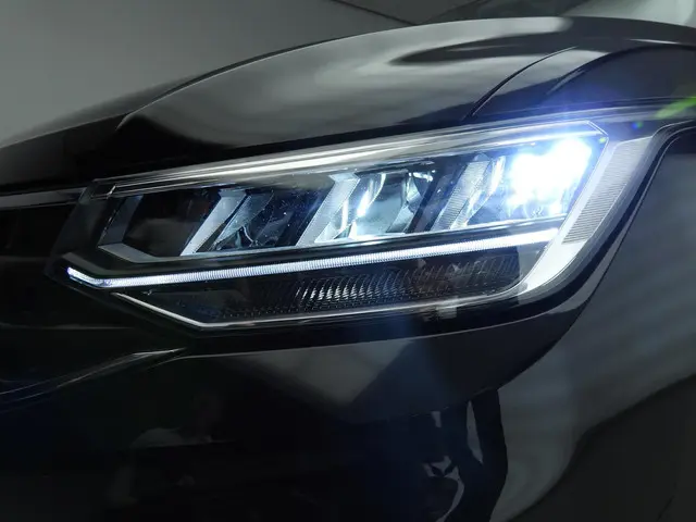 Volkswagen Tiguan 1.5 TSI Life Business 2023 Benzine 37
