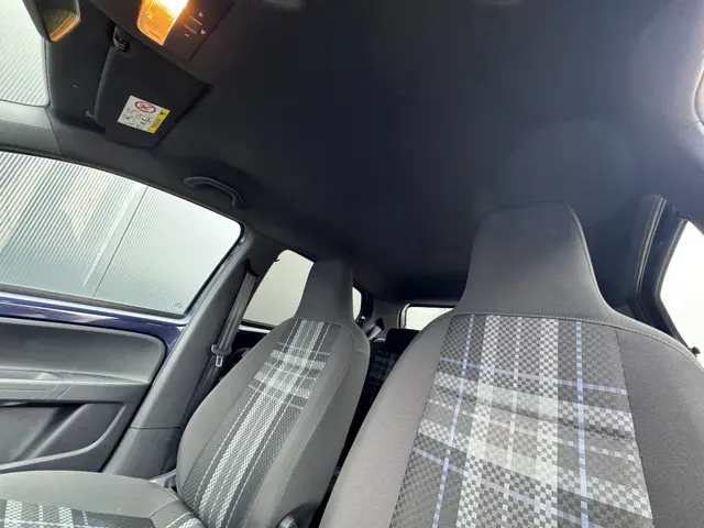 Volkswagen up! Club |5-deurs|NAVI|CRUISE|15” LM| 2015 Benzine 25