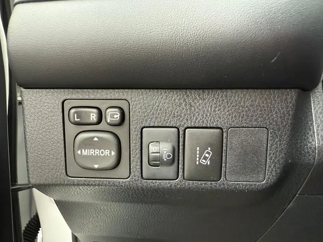 Toyota RAV4 2.5 Hybrid AWD Dynamic 2017 Hybride Benzine 24