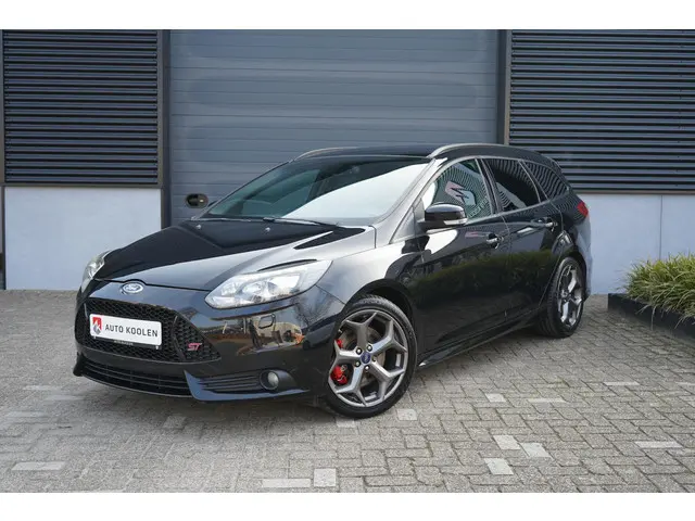 Ford Focus Wagon 2.0 EcoBoost ST-3 2014 Benzine 17