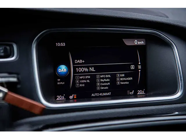 Volvo V40 1.5 T3 Dynamic Edition 2019 Benzine 18
