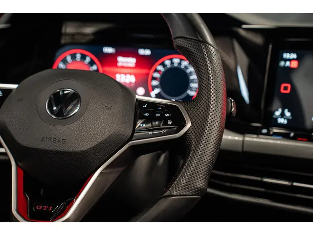 Volkswagen Golf 2.0 TSI GTI 2022 Benzine 26