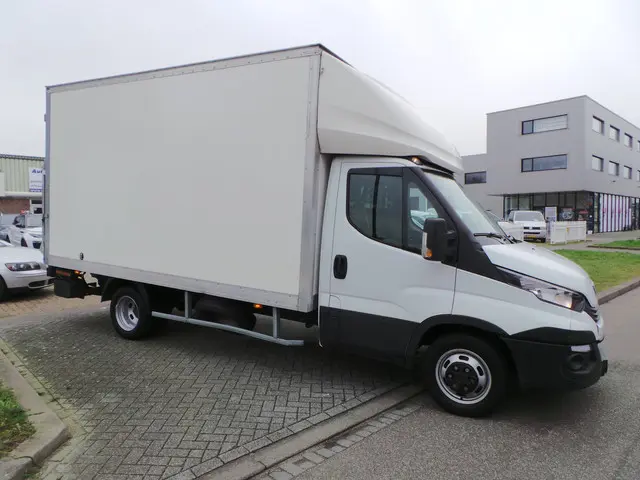 Iveco Daily 35C16 Bakwagen+laadklep 2019 Diesel 3