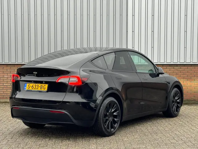 Tesla Model Y RWD 94% SoH/ LFP/ 20'' Turbine 2022 Elektrisch 6