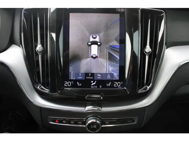 Volvo XC60 2.0 B5 Momentum Exclusive 2021 Benzine 34