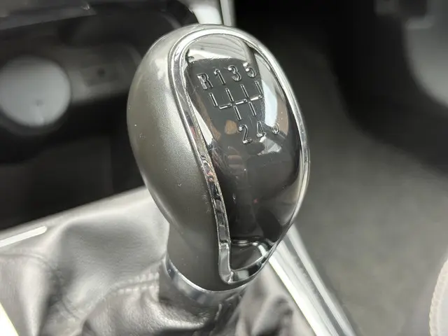 Opel Astra Sports Tourer 1.4 Turbo Sport + 2015 Benzine 27