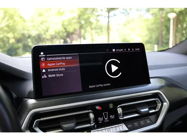 BMW X4 xDrive20i High Executive 2023 Benzine 38