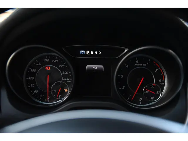 Mercedes-Benz CLA AMG 45 4MATIC 2017 Benzine 25