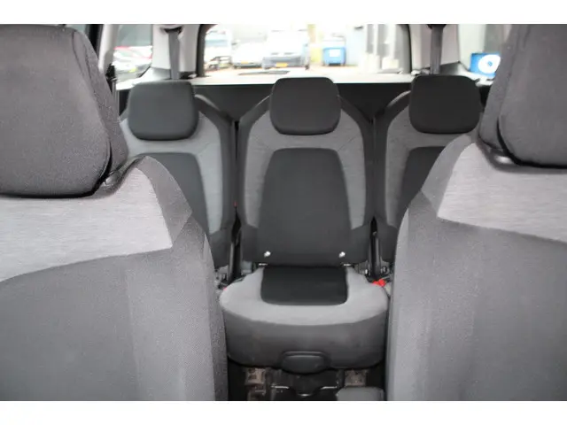 Citroën Grand C4 Picasso 1.2 PureTech Start 2018 Benzine 28
