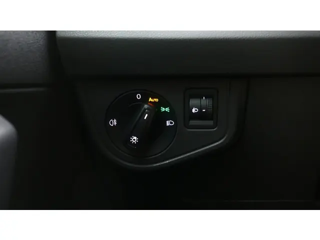 Volkswagen Polo 1.0 TSI 95pk Life Business 2023 Benzine 27