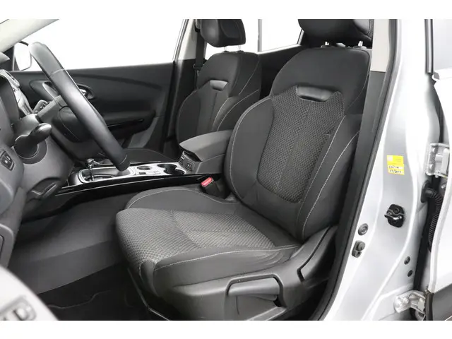 Renault Kadjar TCe 130 EDC Limited 2017 Benzine 8