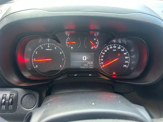 Opel Combo Airco/nav//102pk/euro/6 2020 Diesel 6