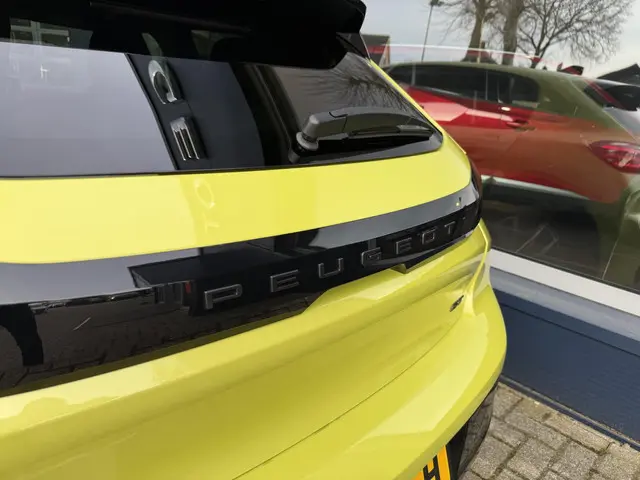 Peugeot e-208 EV GT 51 kWh 156 PK 2025 Elektrisch 40