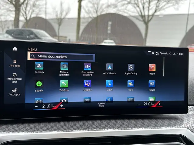 BMW 3 Serie Touring 320e 2024 Hybride Benzine 29