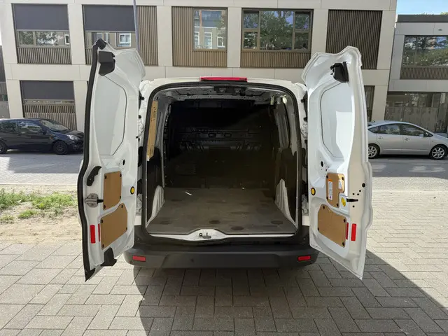 Ford Transit Connect 1.5 TDCI L1 Trend HP 2017 Diesel 15