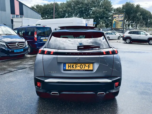 Peugeot 2008 1.2 PureTech GT 2021 Benzine 4