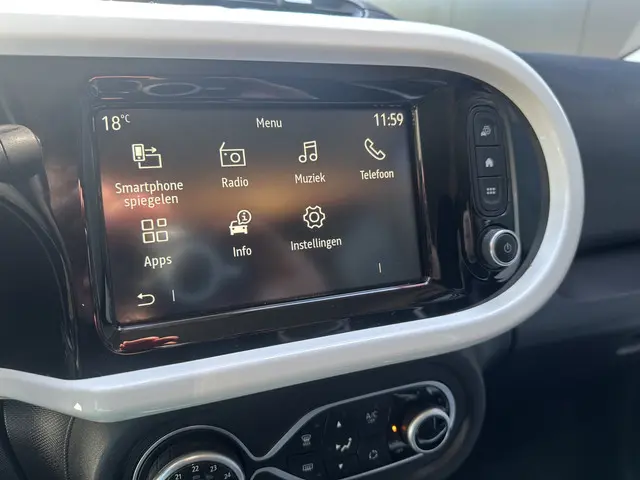 Renault Twingo 0.9 TCe Intens | Automaat | PDC 2019 Benzine 22