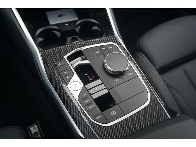 BMW 3 Serie Touring 330e 2024 Hybride Benzine 18