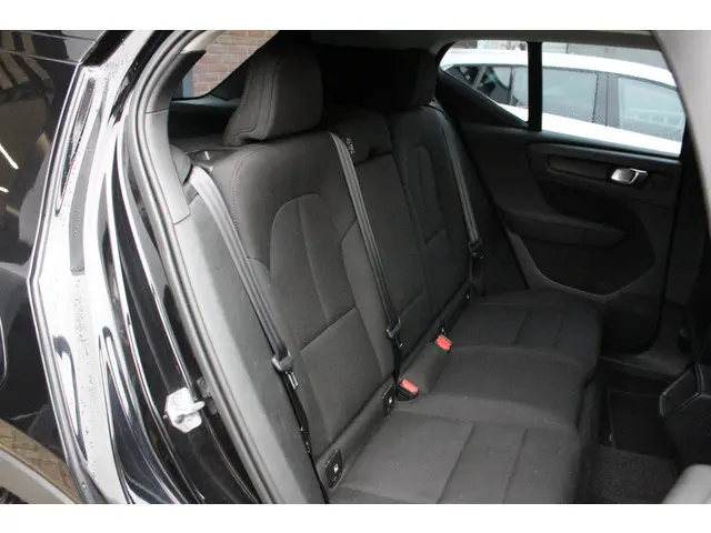 Volvo XC40 1.5 T2 Momentum Core 2021 Benzine 15