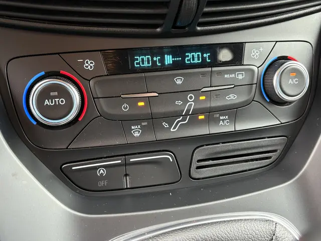 Ford C-MAX 1.0 Ambiente 2016 Benzine 15