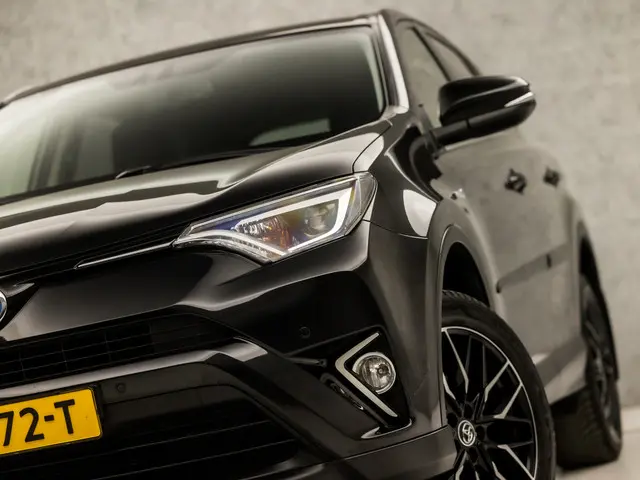 Toyota RAV4 2.5 Hybrid Sport 2016 Hybride Benzine 17