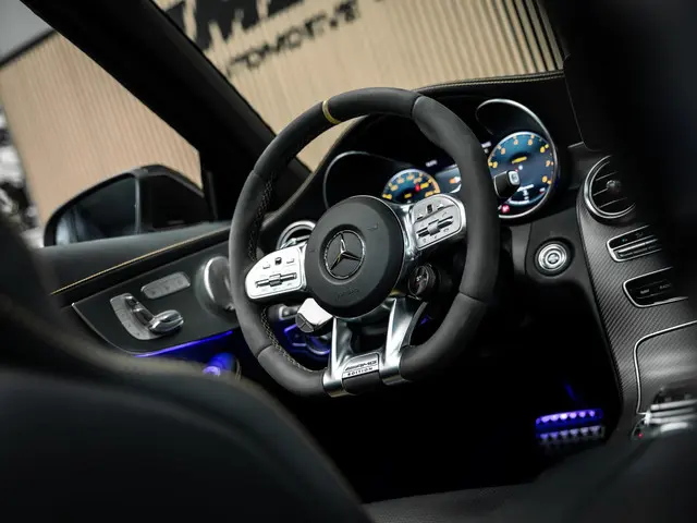 Mercedes-Benz C-Klasse Cabrio AMG 63 S 2022 Benzine 35