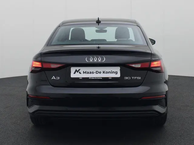 Audi A3 Limousine 30 TFSI 110PK S-tronic 2023 Benzine 33