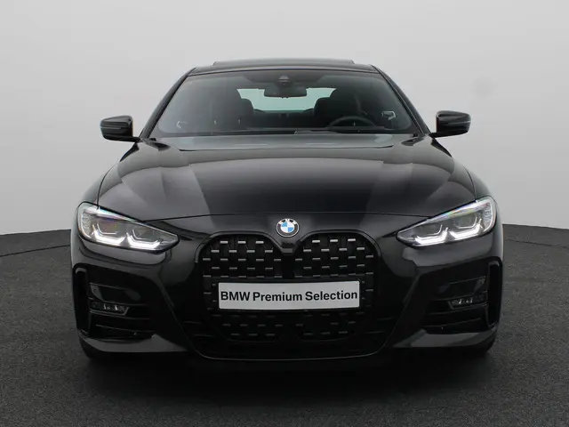 BMW 4 Serie Coupé 420i 2024 Benzine 3