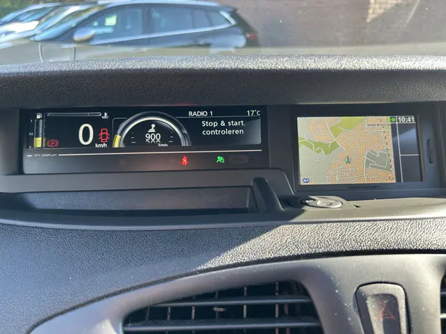 Renault Grand Scénic 1.2 TCe Limited 2015 Benzine 14