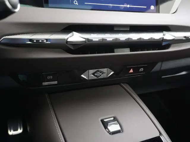 DS DS 4 1.2 PureTech Opéra 2024 Benzine 38