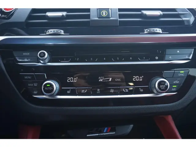 BMW X4 M Competition 2020 Benzine 25