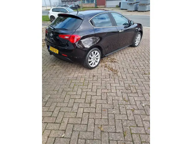 Alfa Romeo Giulietta 3