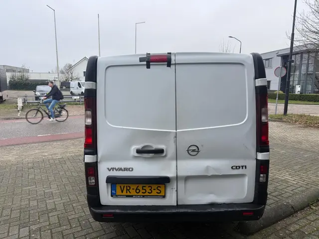 Opel Vivaro 1.6 CDTI L2H1 Edition 2015 Diesel 4
