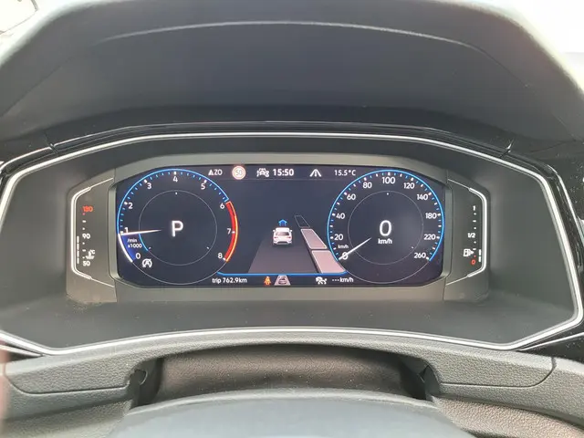 Volkswagen T-Roc 1.5 TSI Sport Business R 2020 Benzine 31