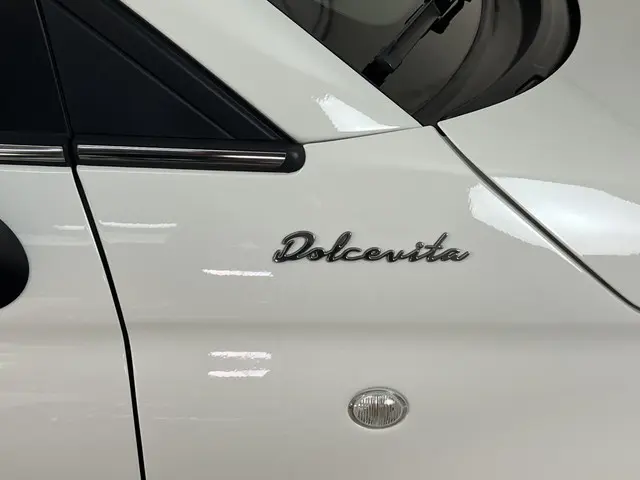 Fiat 500 1.0 Hybrid Dolcevita 70 PK 2021 Hybride Benzine 45
